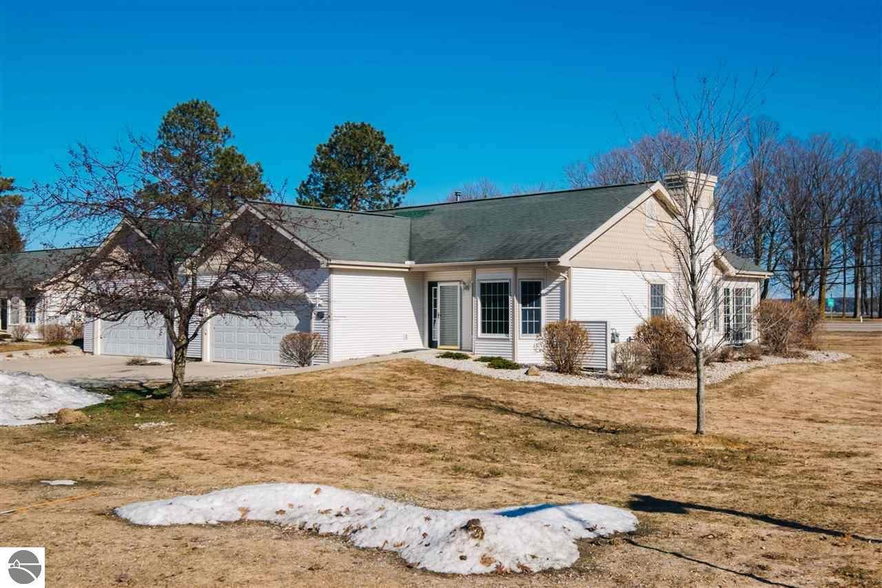 589 Meadowview Lane - Photo 1 589 Meadowview Lane - Photo 1