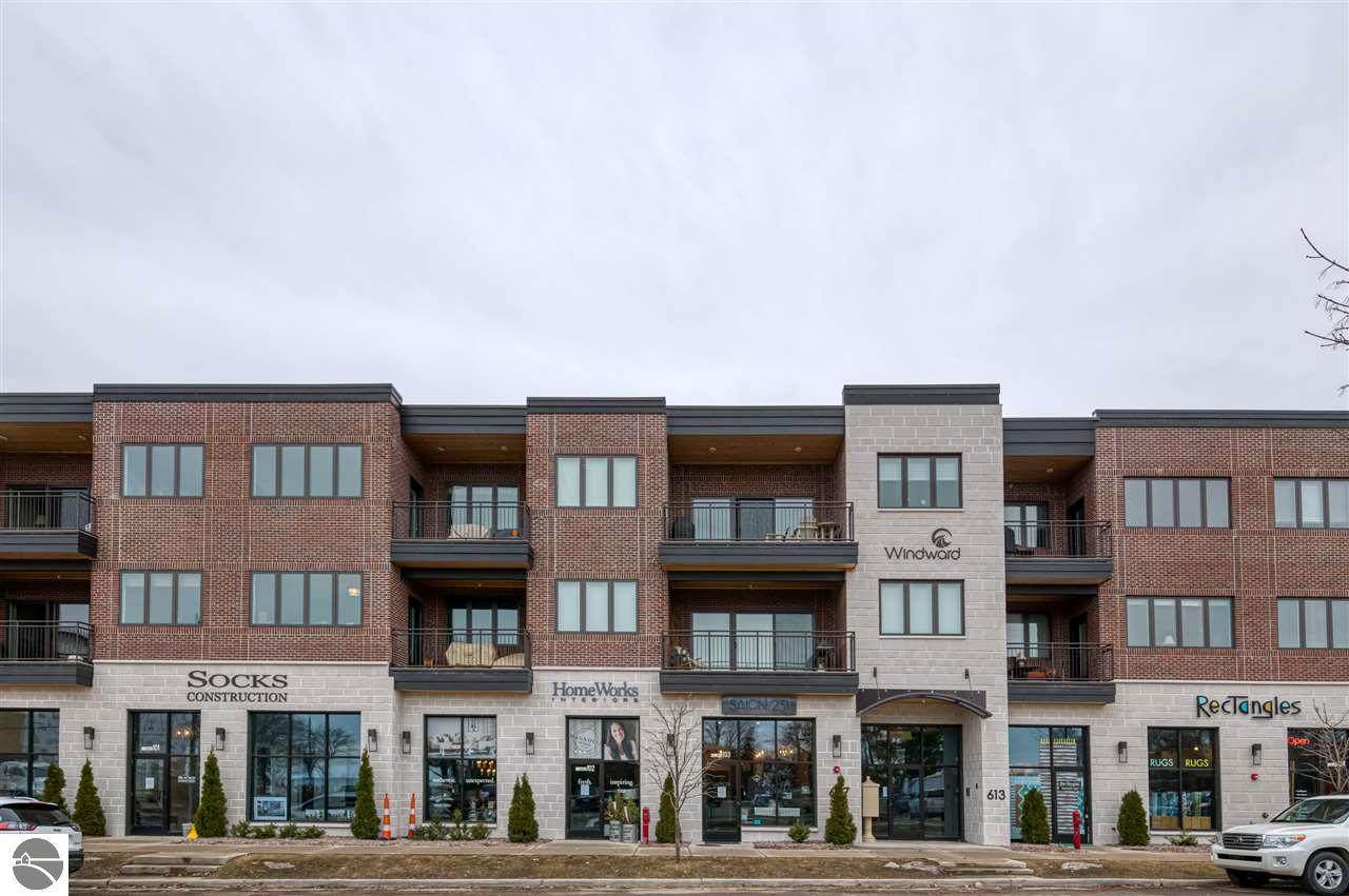613 Randolph Street - Photo 1