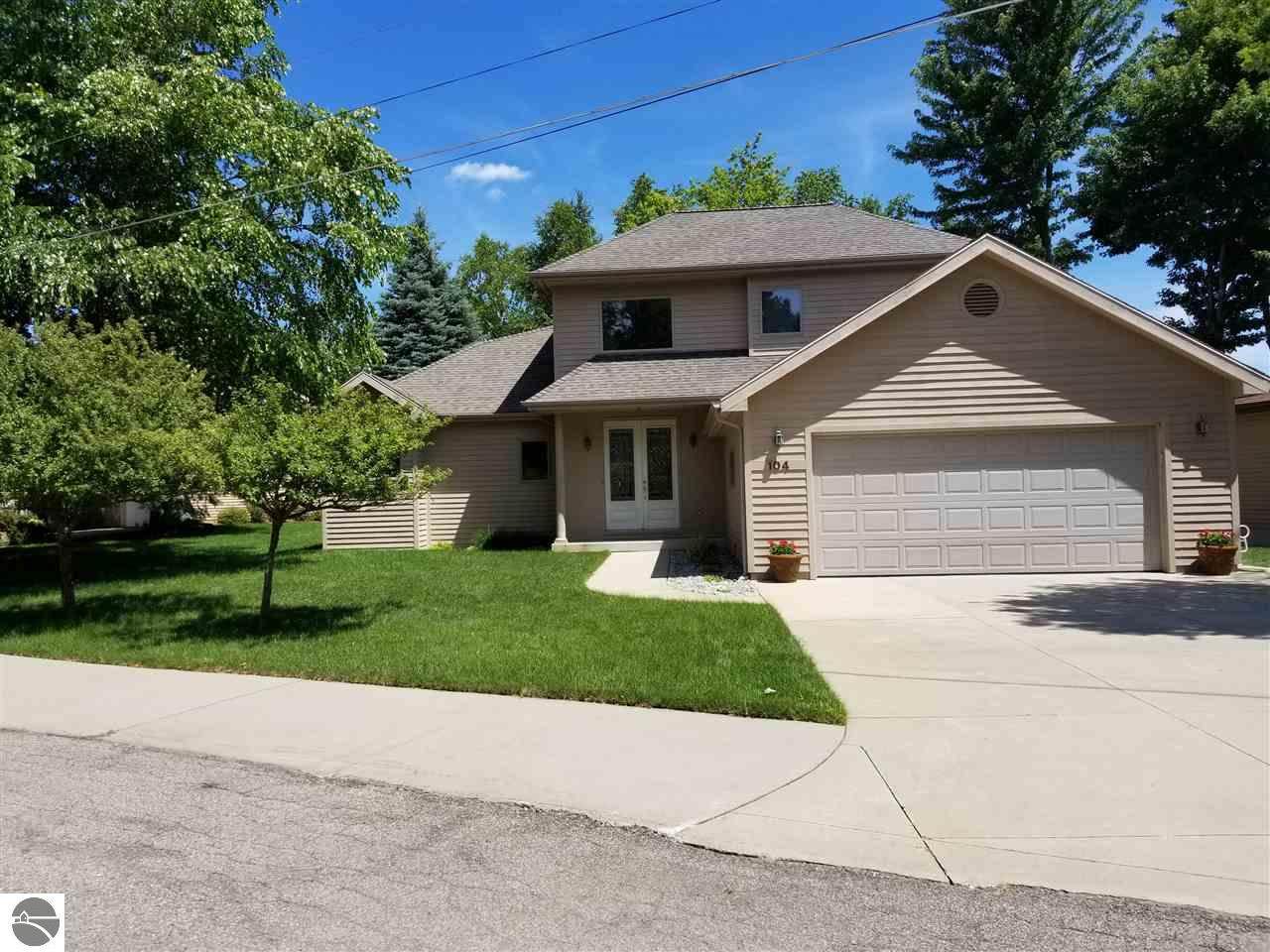 104 Ledgewood Court - Photo 1