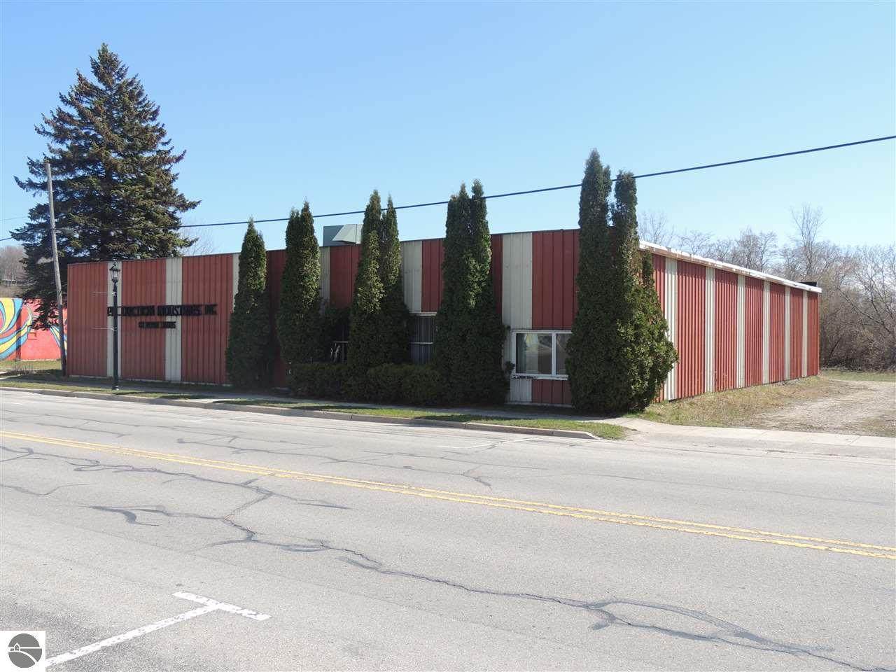 1048 Main Street - Photo 1