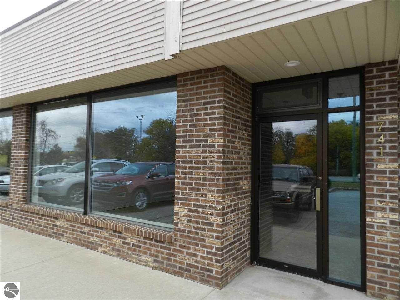 741 Woodmere Avenue - Photo 1
