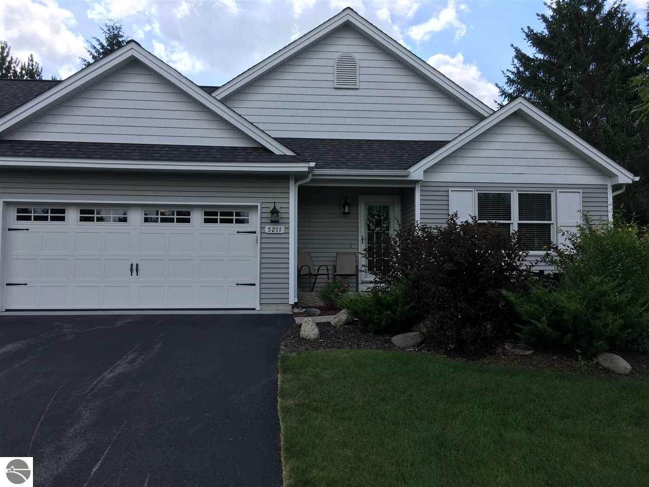5211 Hazelnut Court - Photo 1