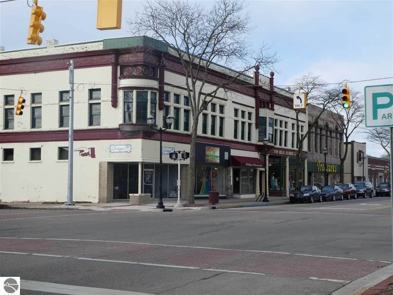 107 Superior Street - Photo 1