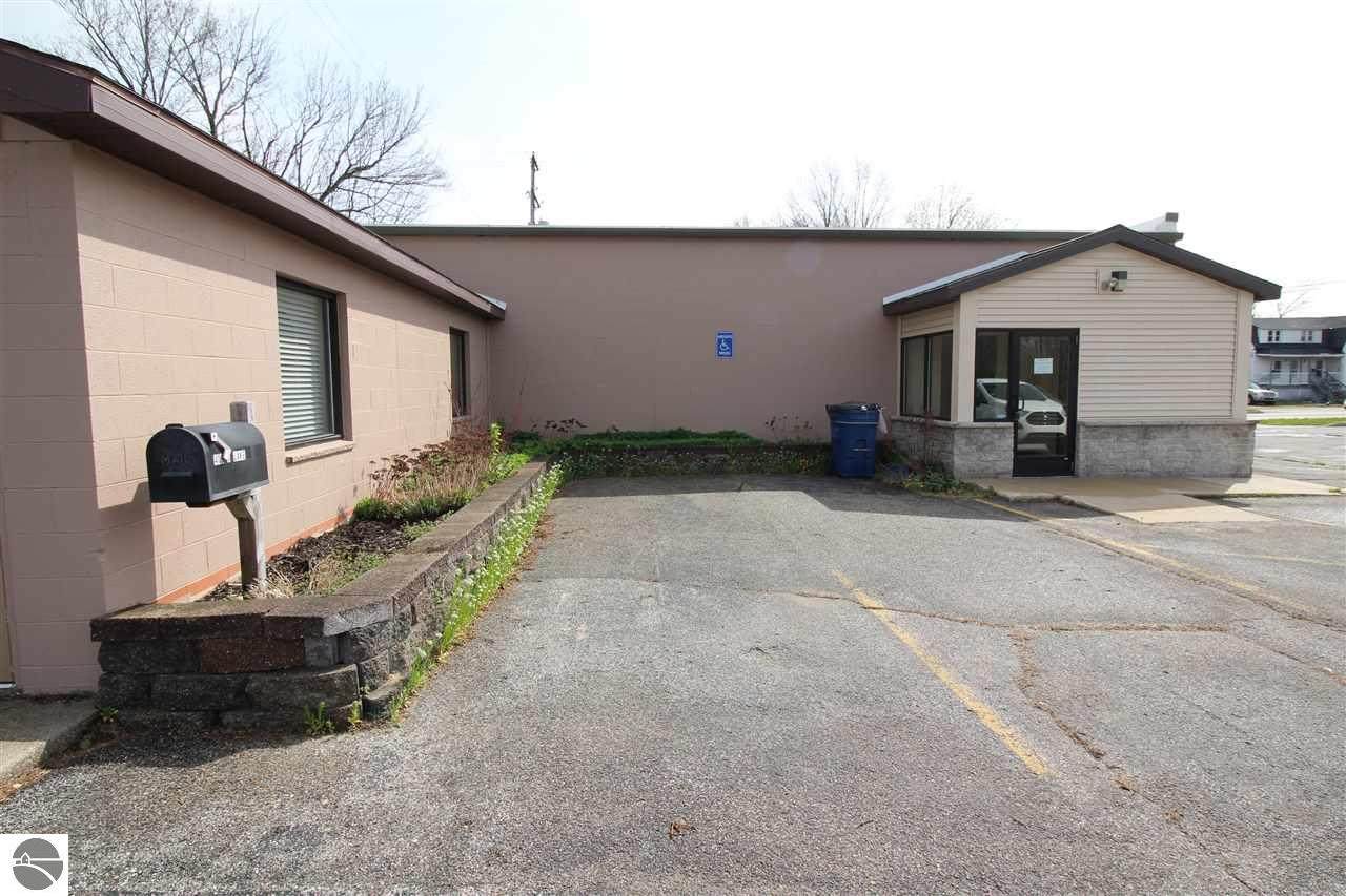 419 Lake Street - Photo 1