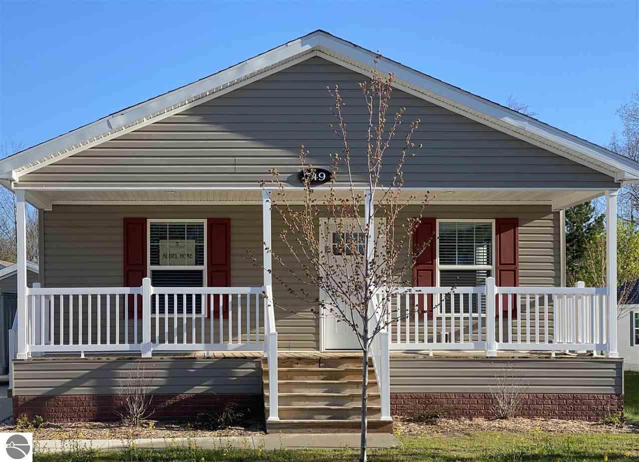 749 Hawthorne Lane - Photo 1