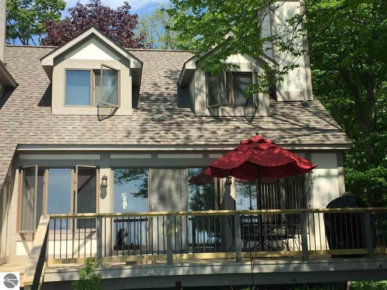 535 Michigan Avenue - Photo 1