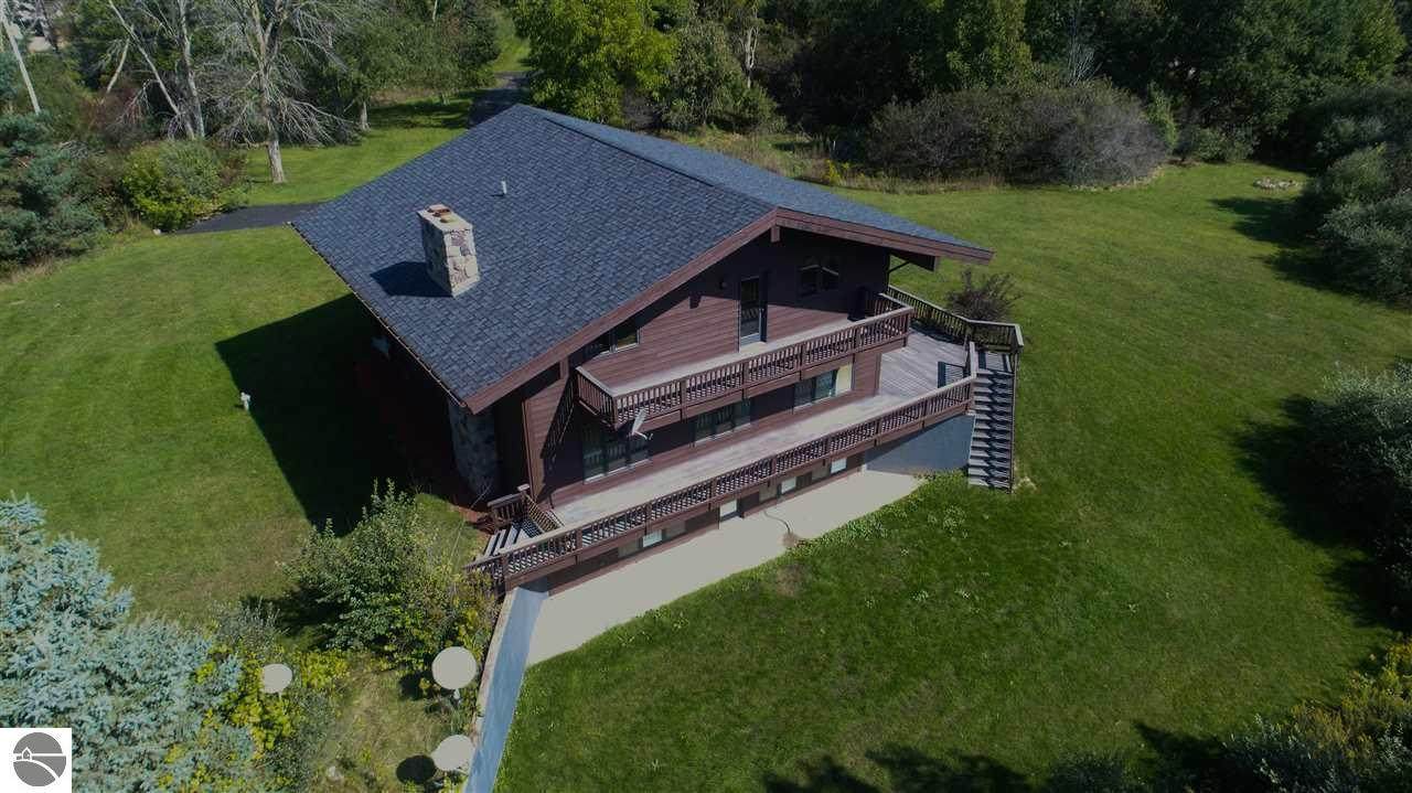 1257 Summit Lane - Photo 1
