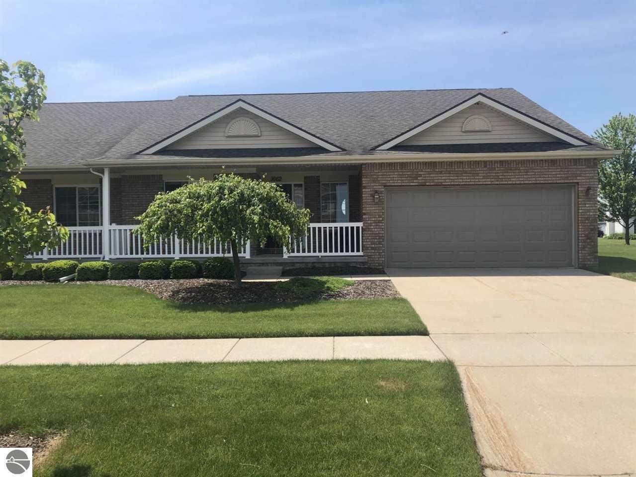 1662 Chippewa Way - Photo 1