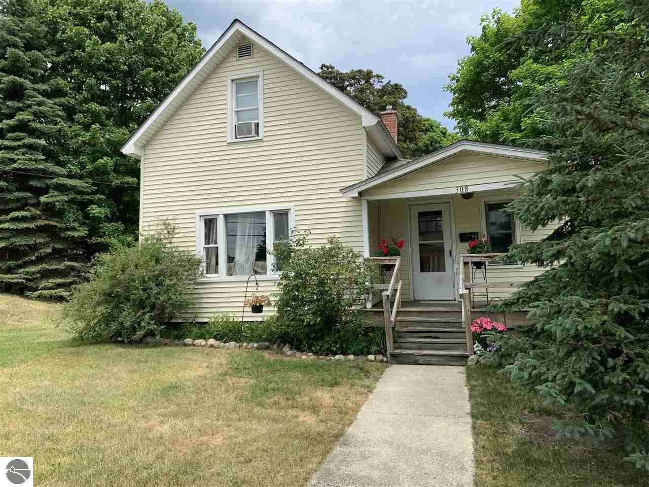 308 Park Street - Photo 1