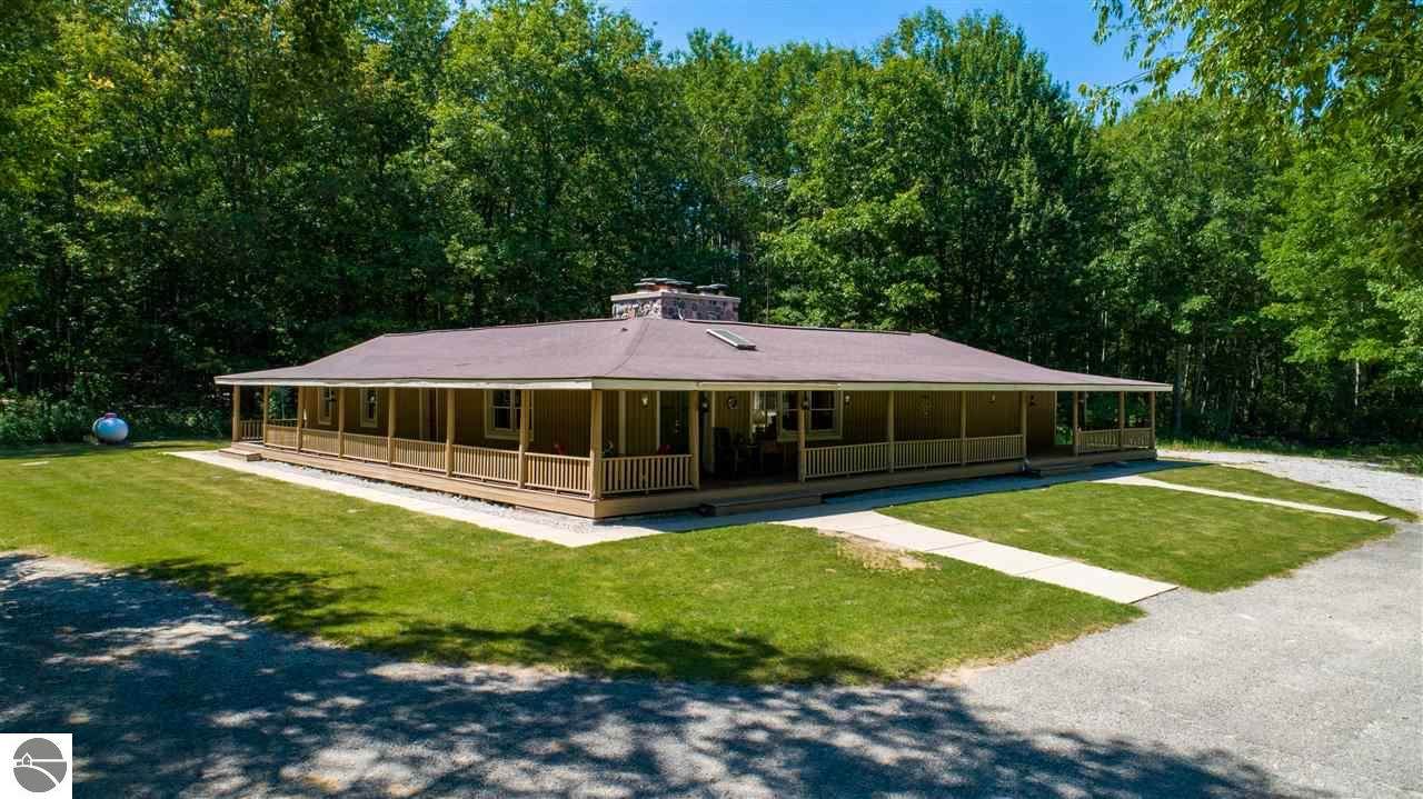 483 Rolland Road - Photo 1