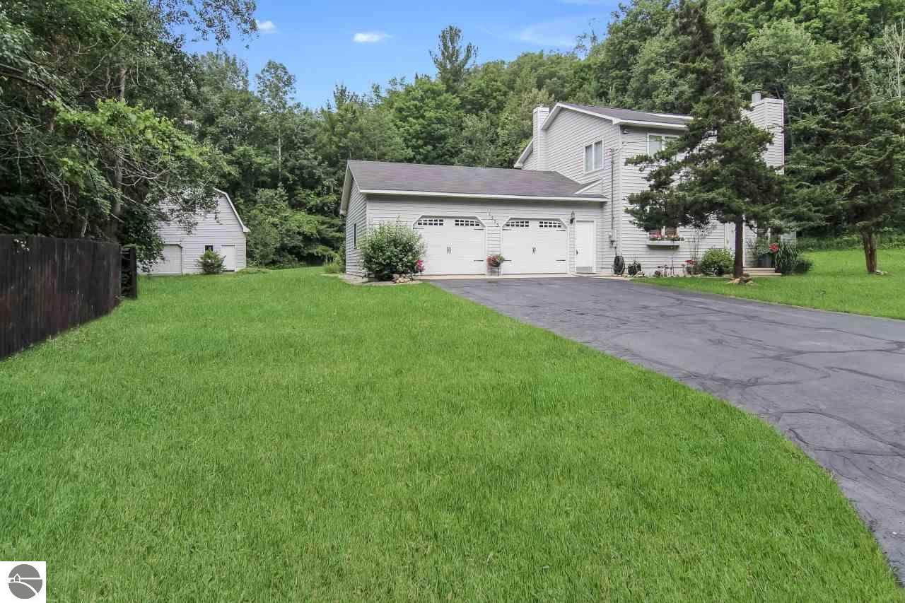 1333 River Road - Photo 1