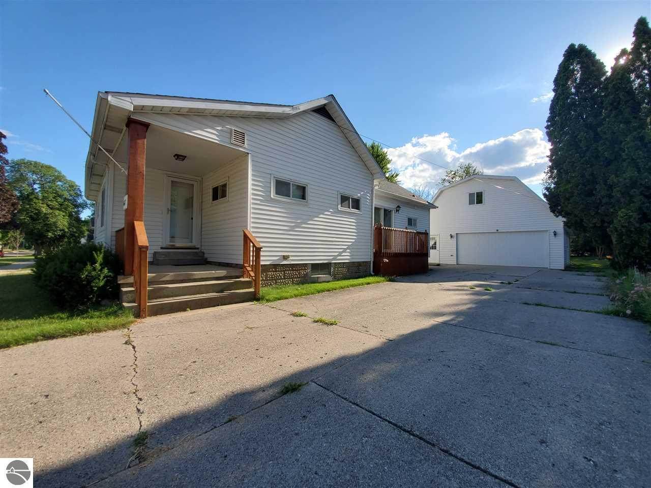 617 River Avenue - Photo 1