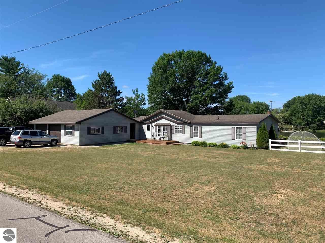 348 Gitchegumee Drive - Photo 1