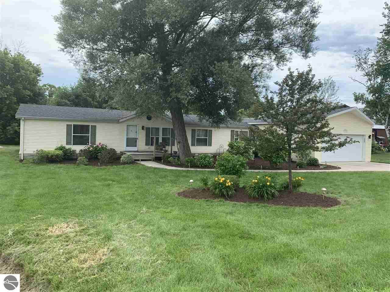 136 Lake - Photo 1