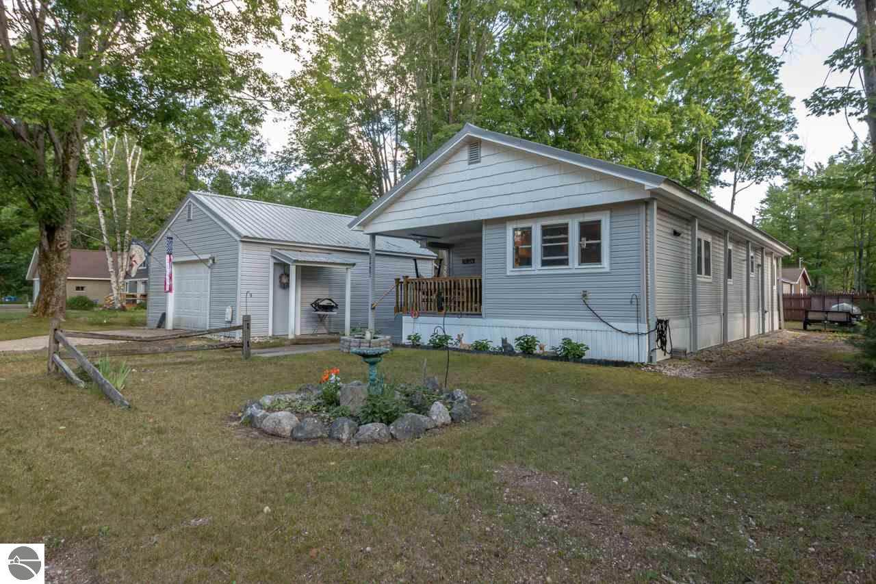 13876 Merrill Avenue - Photo 1