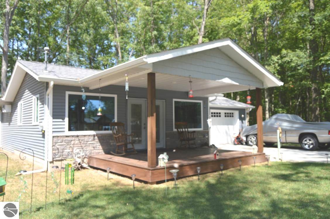 2137 North Shore Drive - Photo 1
