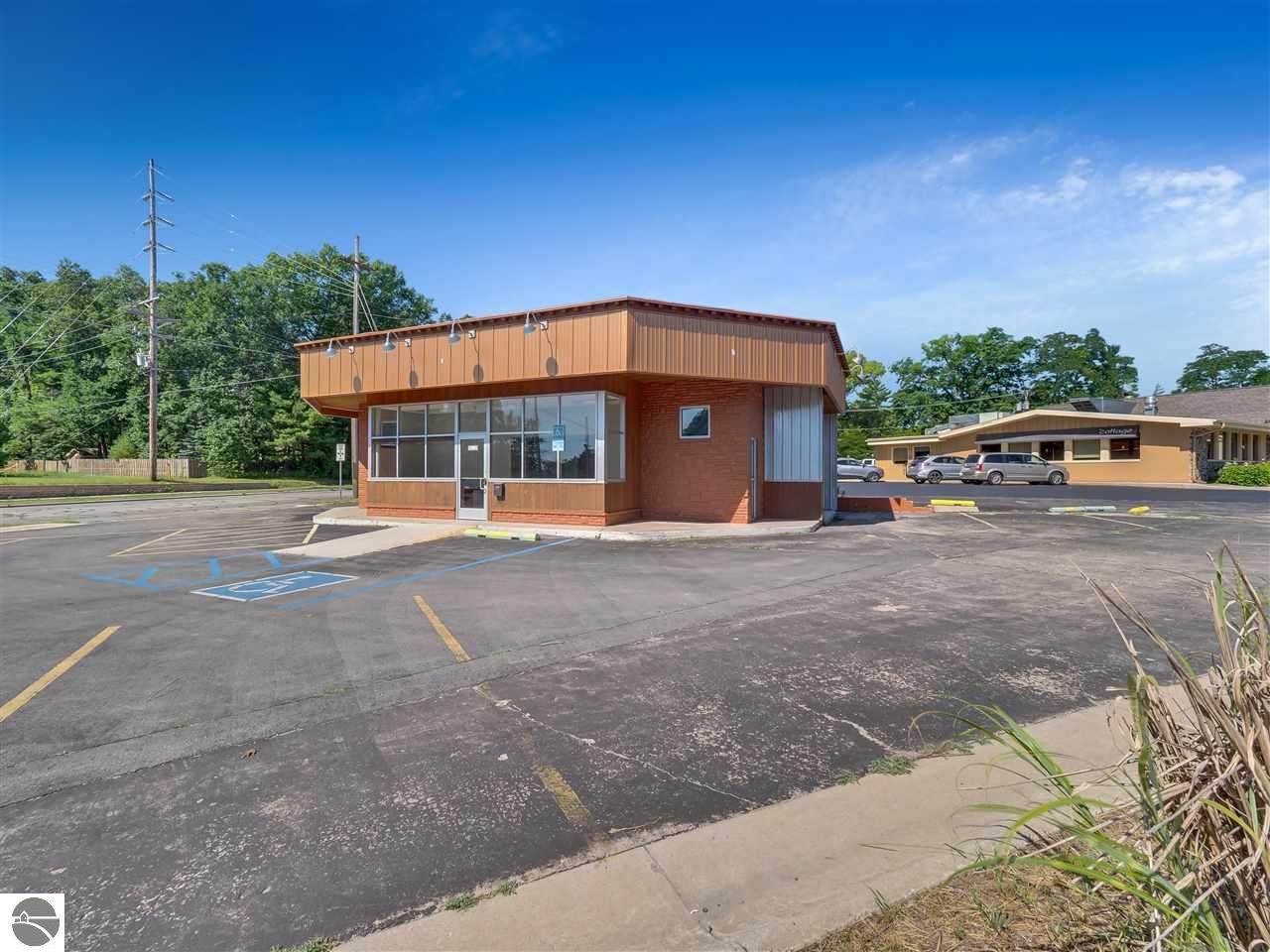 488 Munson Avenue - Photo 1