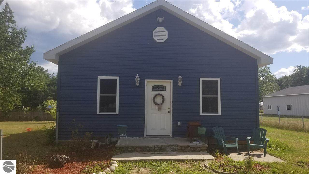 5012 Main - Photo 1