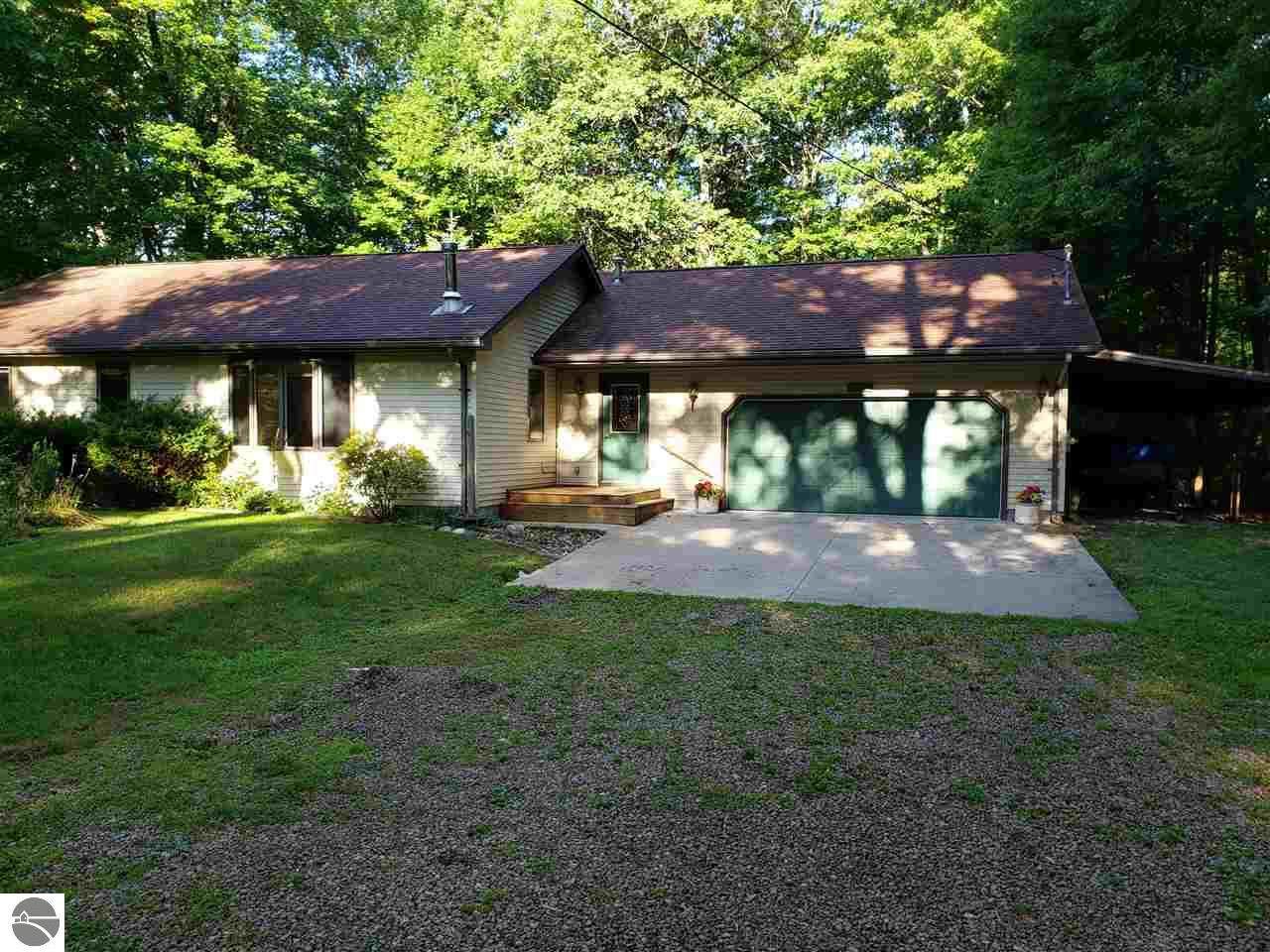 932 Foster Road - Photo 1