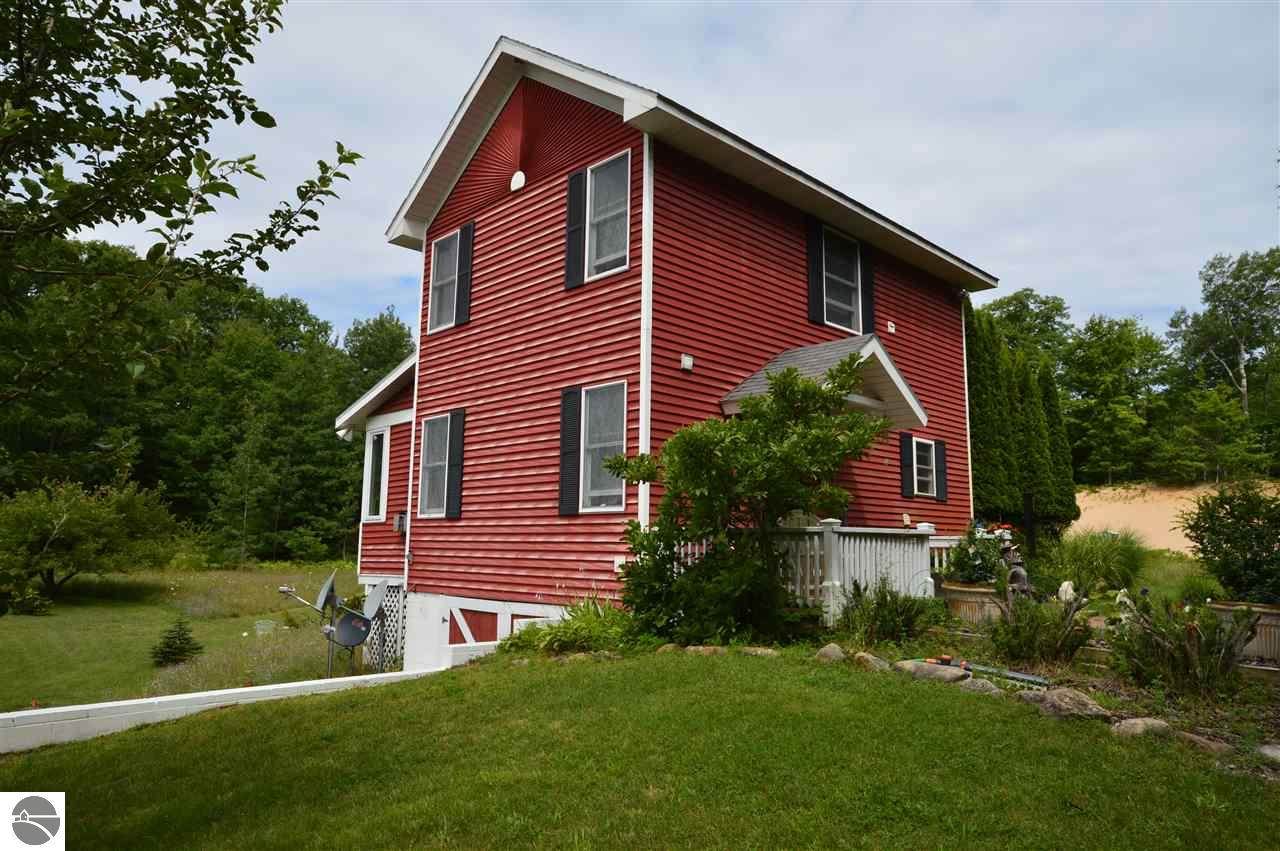 5355 Manitou Trail - Photo 1