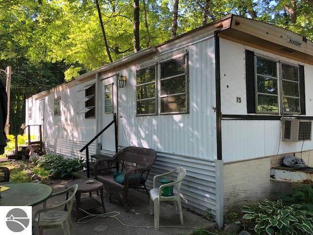 7548 Airpark Road - Photo 1