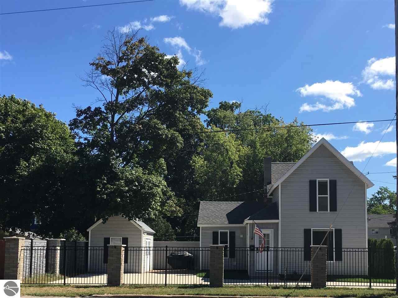 515 Division Street - Photo 1