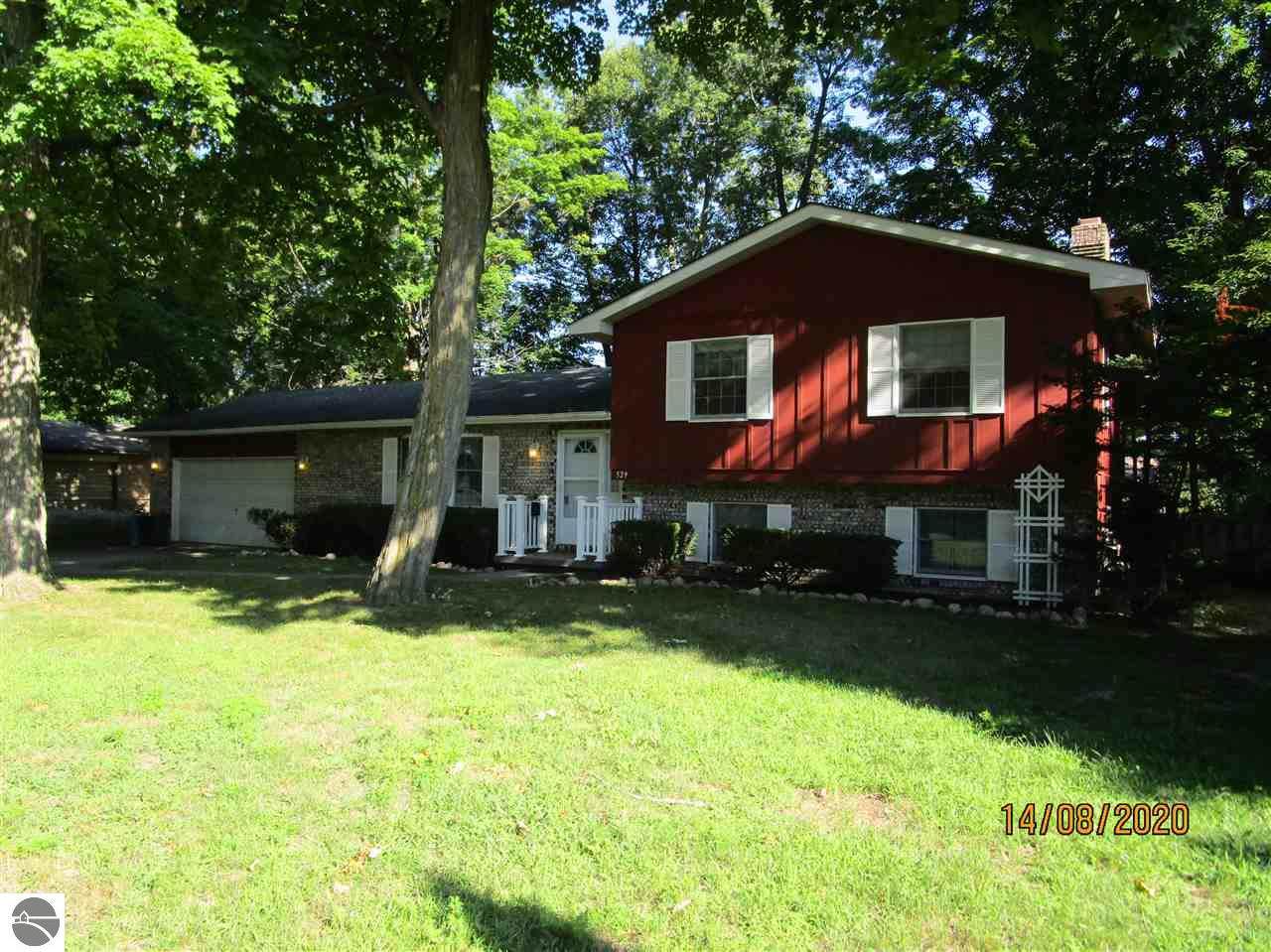 529 Forest Avenue - Photo 1