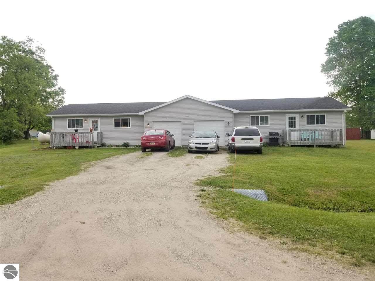 3356 Clyde Drive - Photo 1