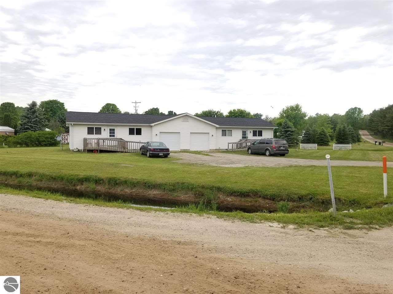 10554 Freeman Road - Photo 1