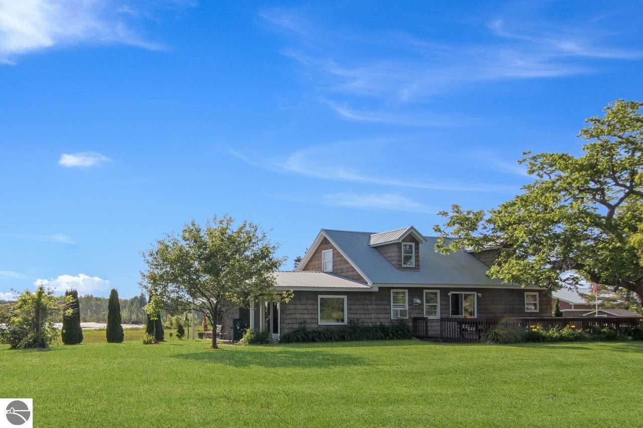 5076 Quarterline Road - Photo 1