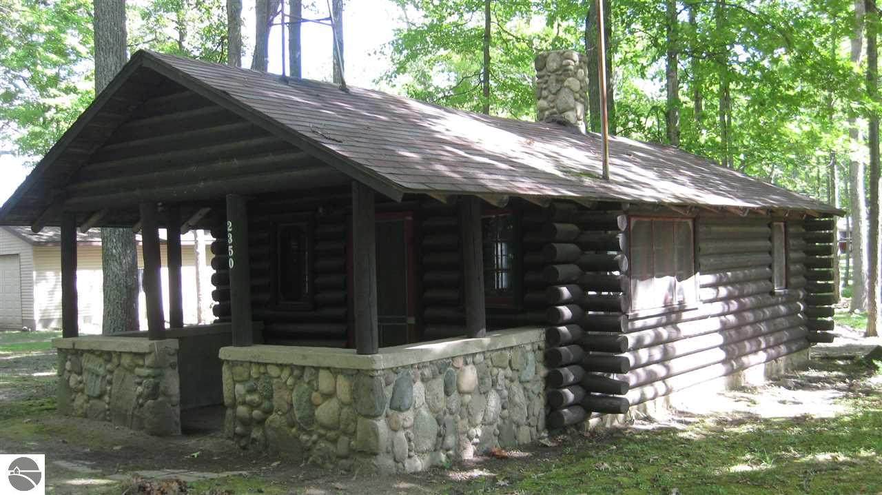 2350 Greenwood Road - Photo 1