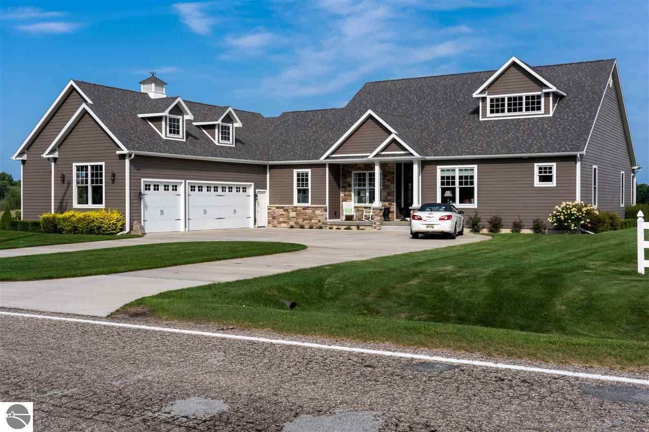1409 Chippewa Road - Photo 1