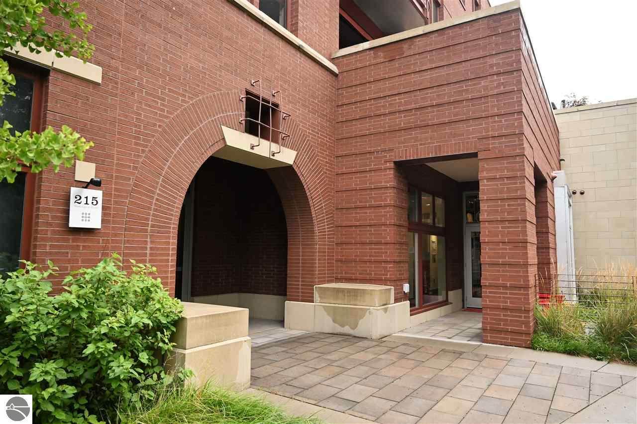 215 Washington Street - Photo 1