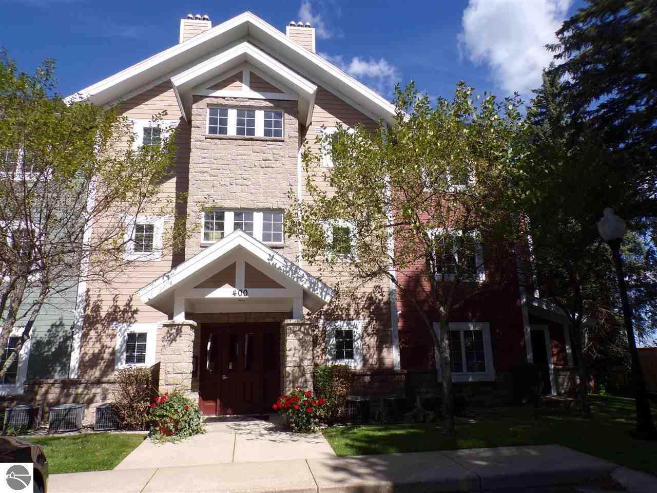 1246 Sunnyside Drive - Photo 1