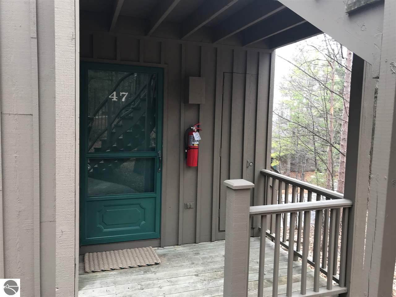 47 Hawks Nest - Photo 1