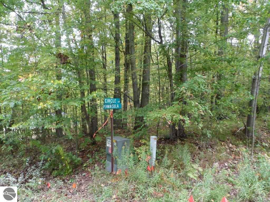 1044 Circle Drive - Photo 1