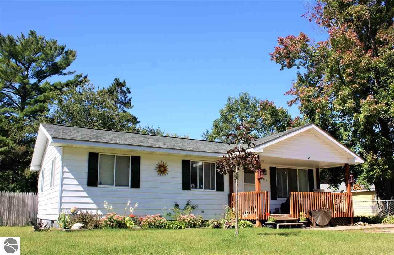 607 Coral Street - Photo 1