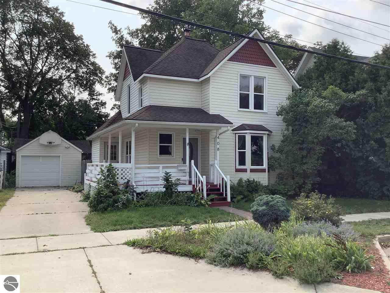 408 Michigan - Photo 1
