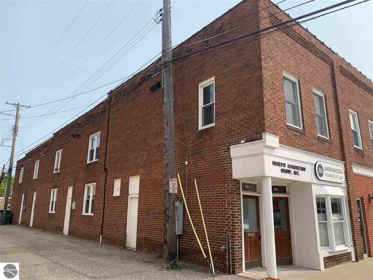 115 University Street - Photo 1