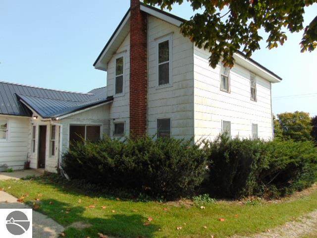 1235 State - Photo 1