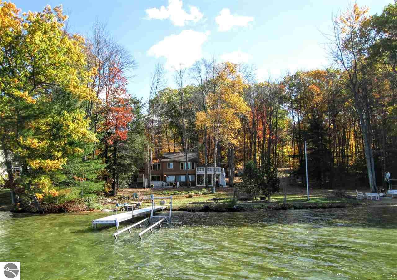 601 South Long Lake Road - Photo 1