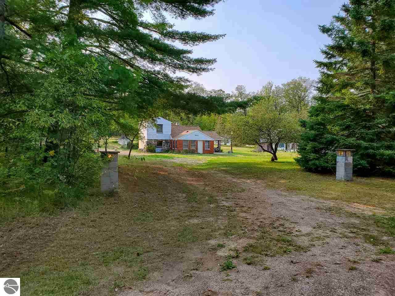 9433 Polk Road - Photo 1