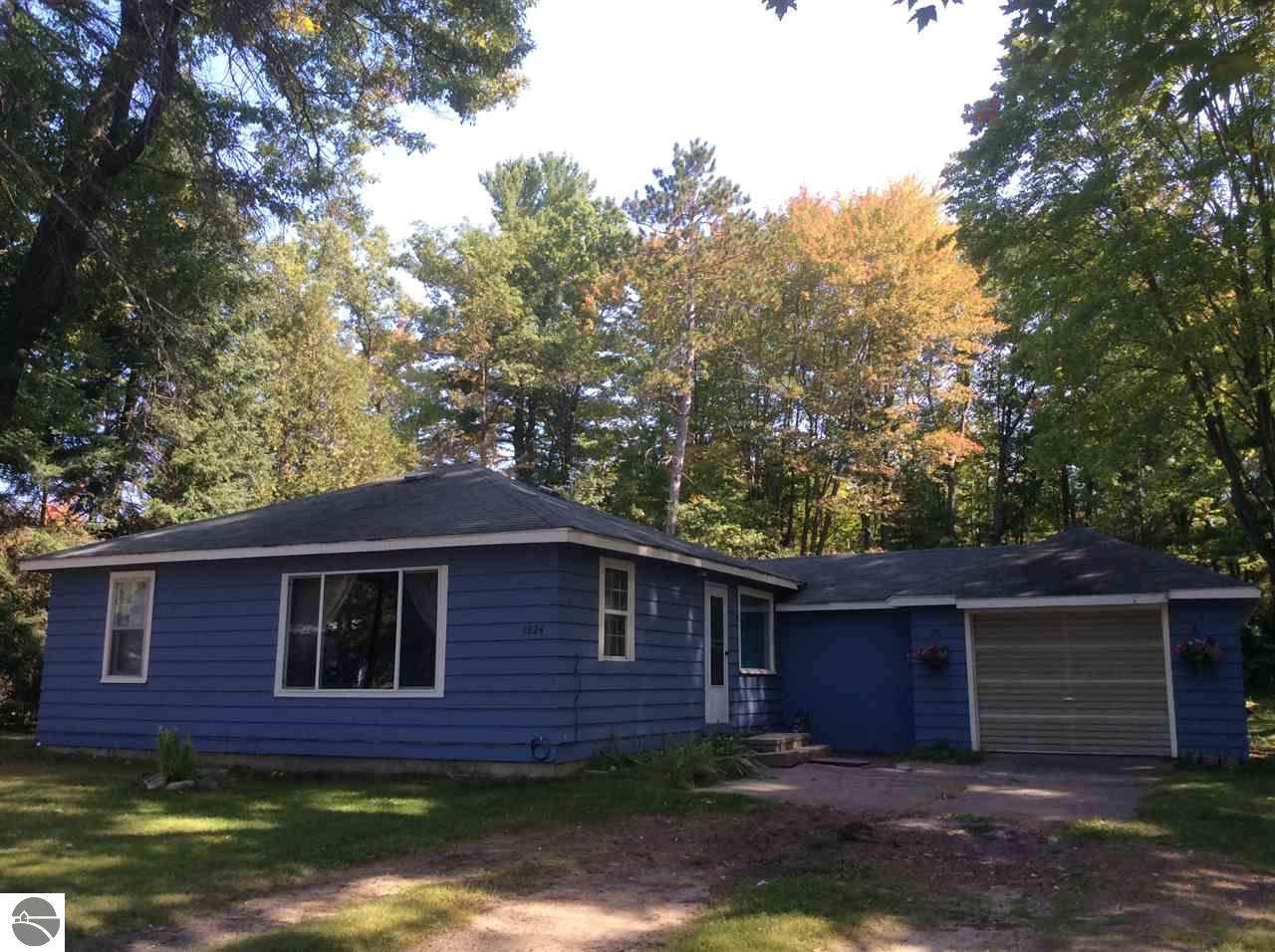 1824 Littlefield Lane - Photo 1
