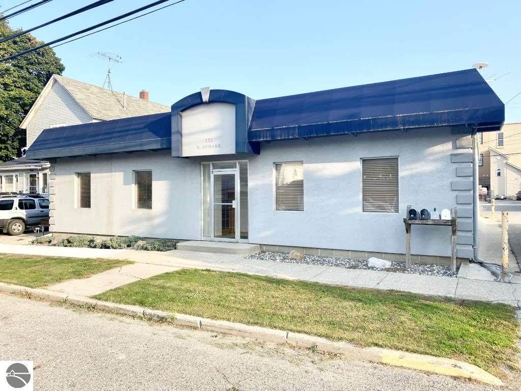 125 Newark Street - Photo 1