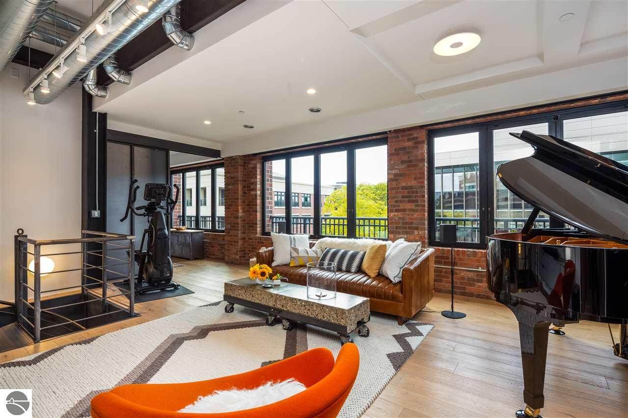 101 Park Street - Photo 1