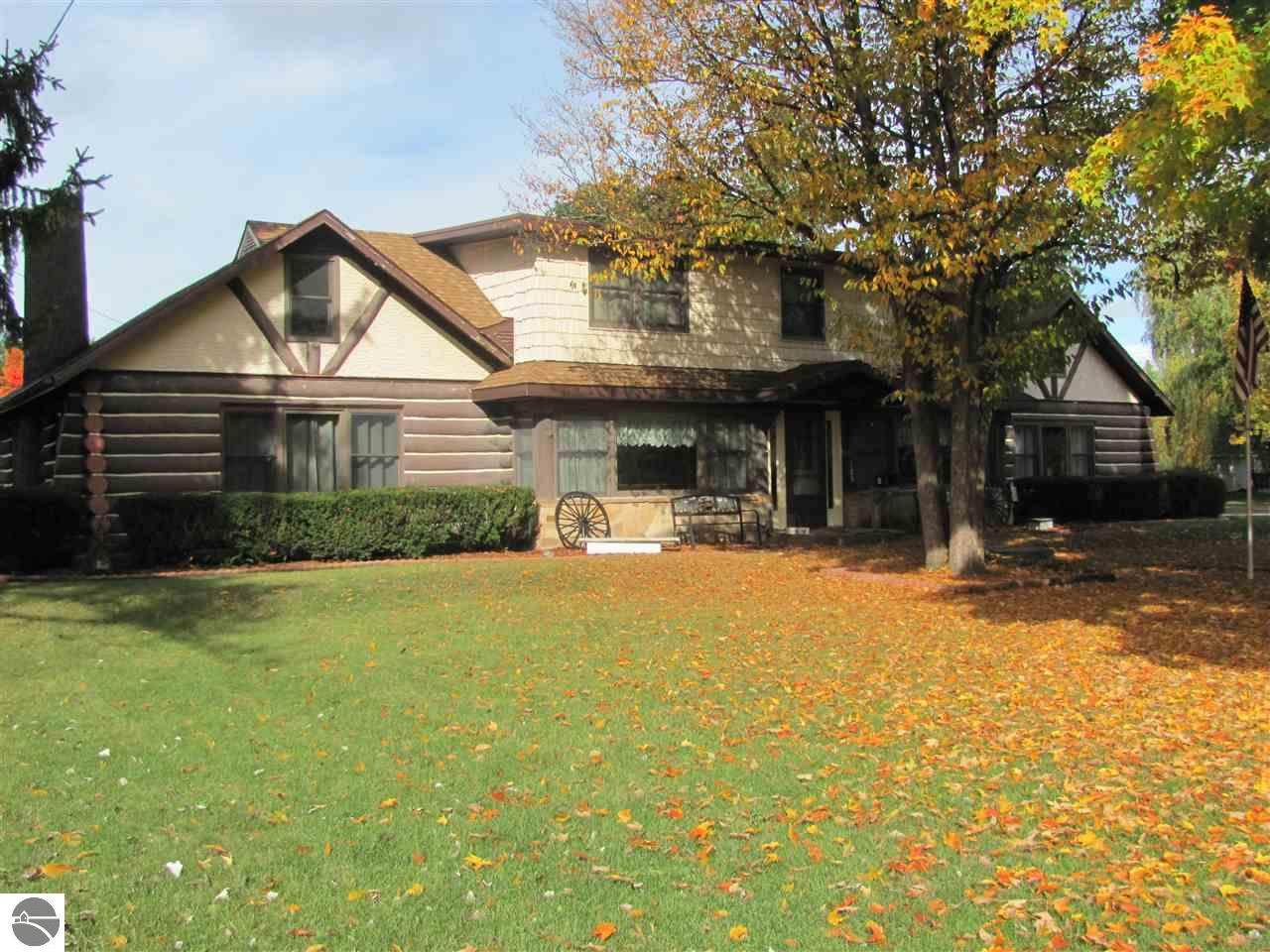 105 Burgess Street - Photo 1