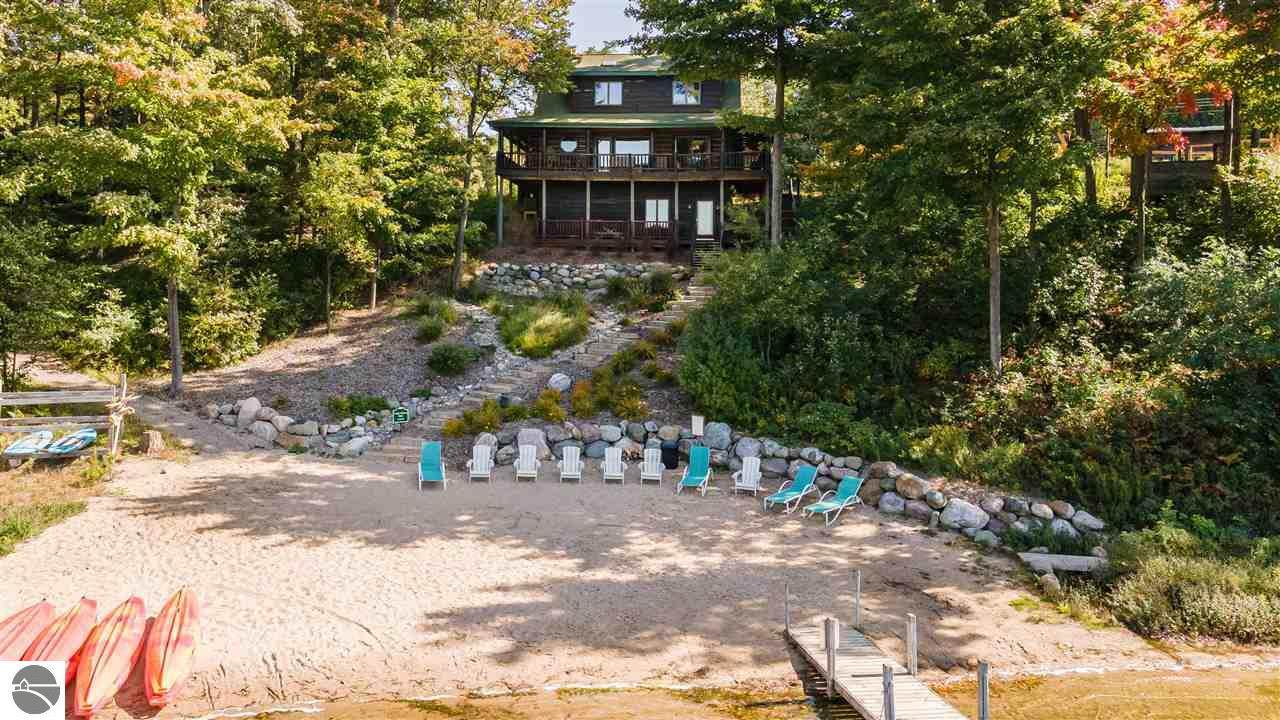 7670 Reynolds Road - Photo 1
