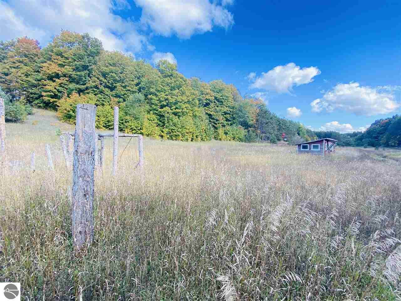 680 Derenzy Road - Photo 1