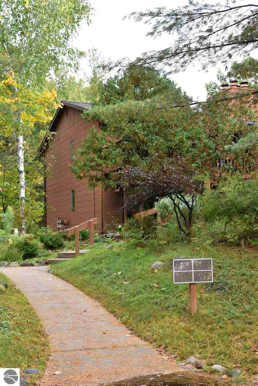 3790 Maid Marian Lane - Photo 1
