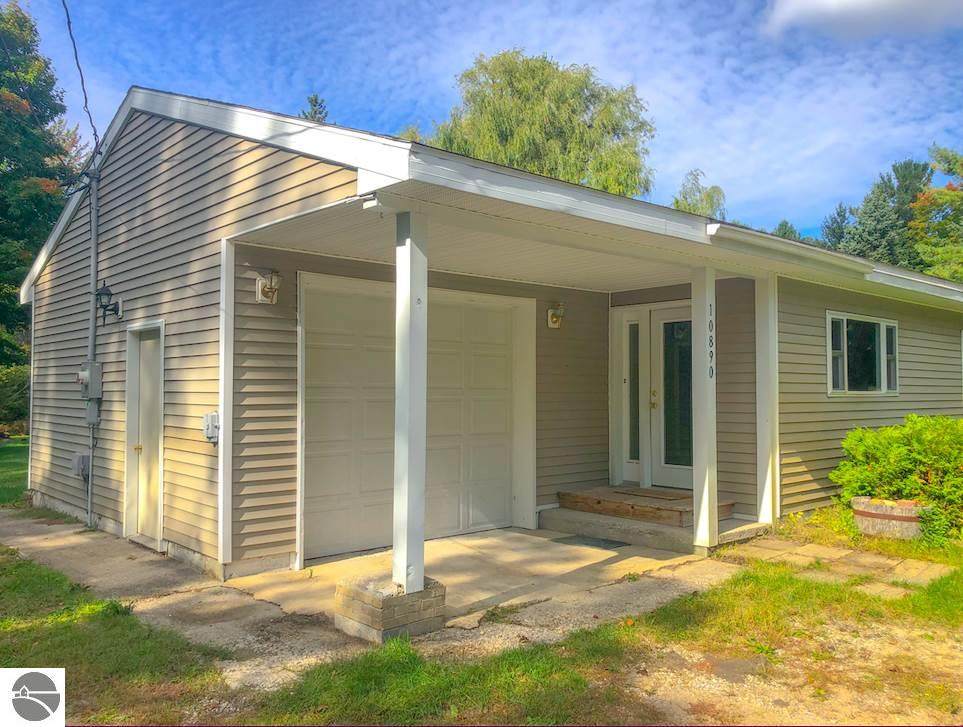10890 Dalzell Road - Photo 1